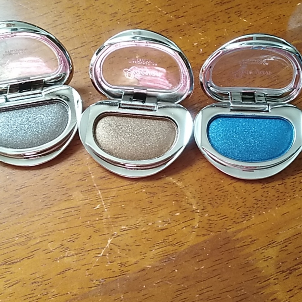 Diamond colors eyeshadow
